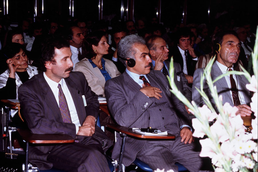 1989_dogu perincek_paris kurt konferansı